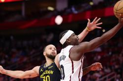 PG- nba勇士vs雷霆库里绝杀全场回放 