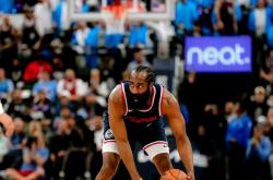 PG-哈登在瑞士队比赛中惊险取胜，突破纪录引发热议！的简单介绍